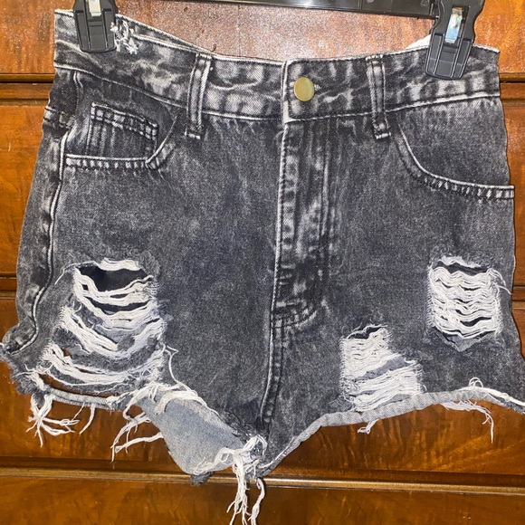Shein Black Shorts. Size 6. - Picture 1 of 4